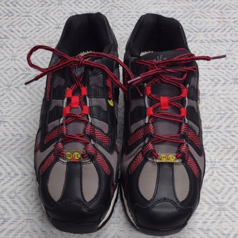 Nautilus Black and Red Men's Work Shoes 100%metal-free.
